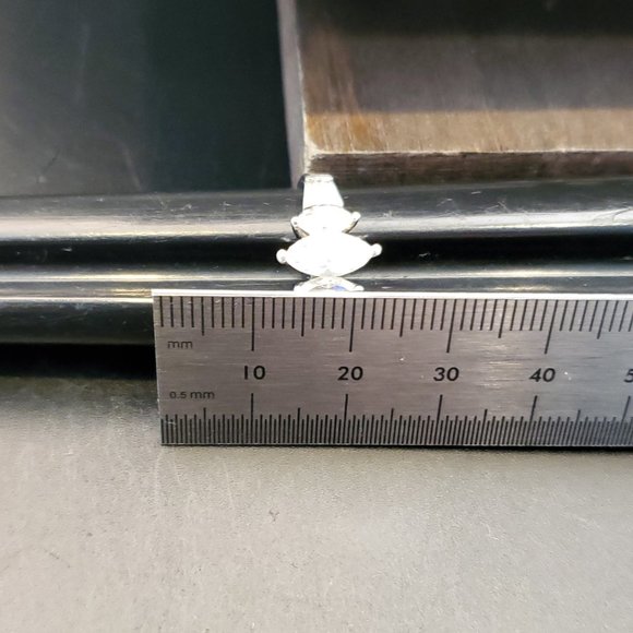 Size 8 925 Sterling Silver Rustic Marquise Cubic Zirconia Ring - Picture 6 of 7